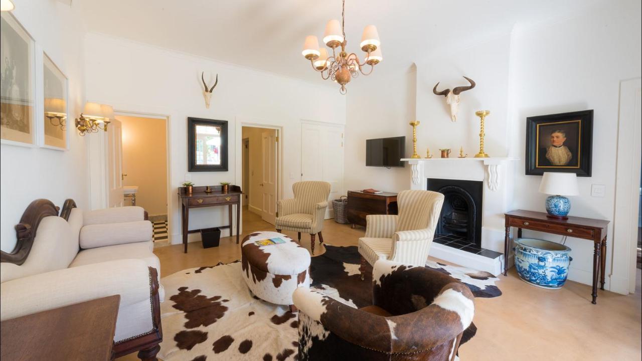 Drostdy Hotel Graaff-Reinet Eksteriør billede The interior of the house