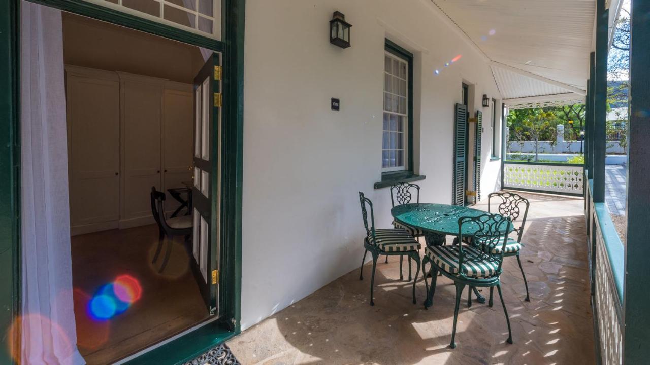 Drostdy Hotel Graaff-Reinet Eksteriør billede Verandah of the house